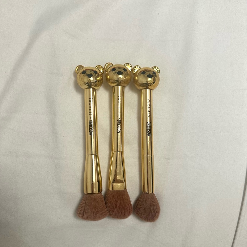 MOSCHINO MAKEUPBRUSH